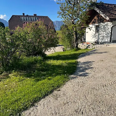 1 Auberg